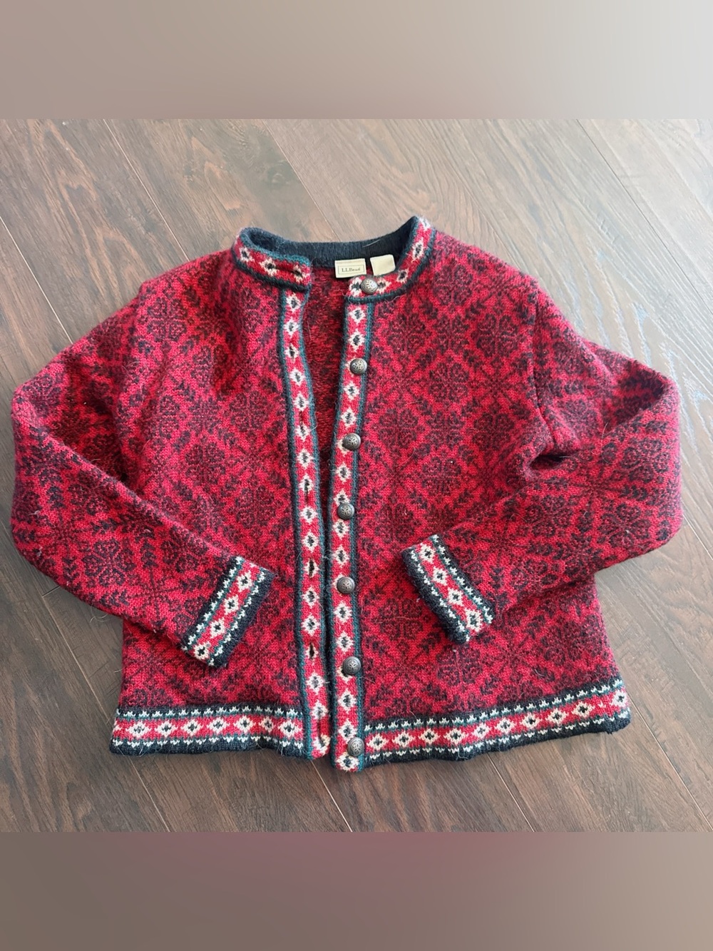 L.L. Bean Red and Navy Fair Isle Wool Cardigan vintage good condition 100% wool